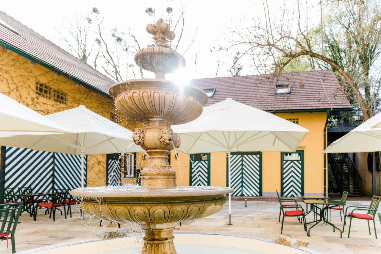 Chalet Beim Georgi Schloss Ehrenhausen Bagian luar foto